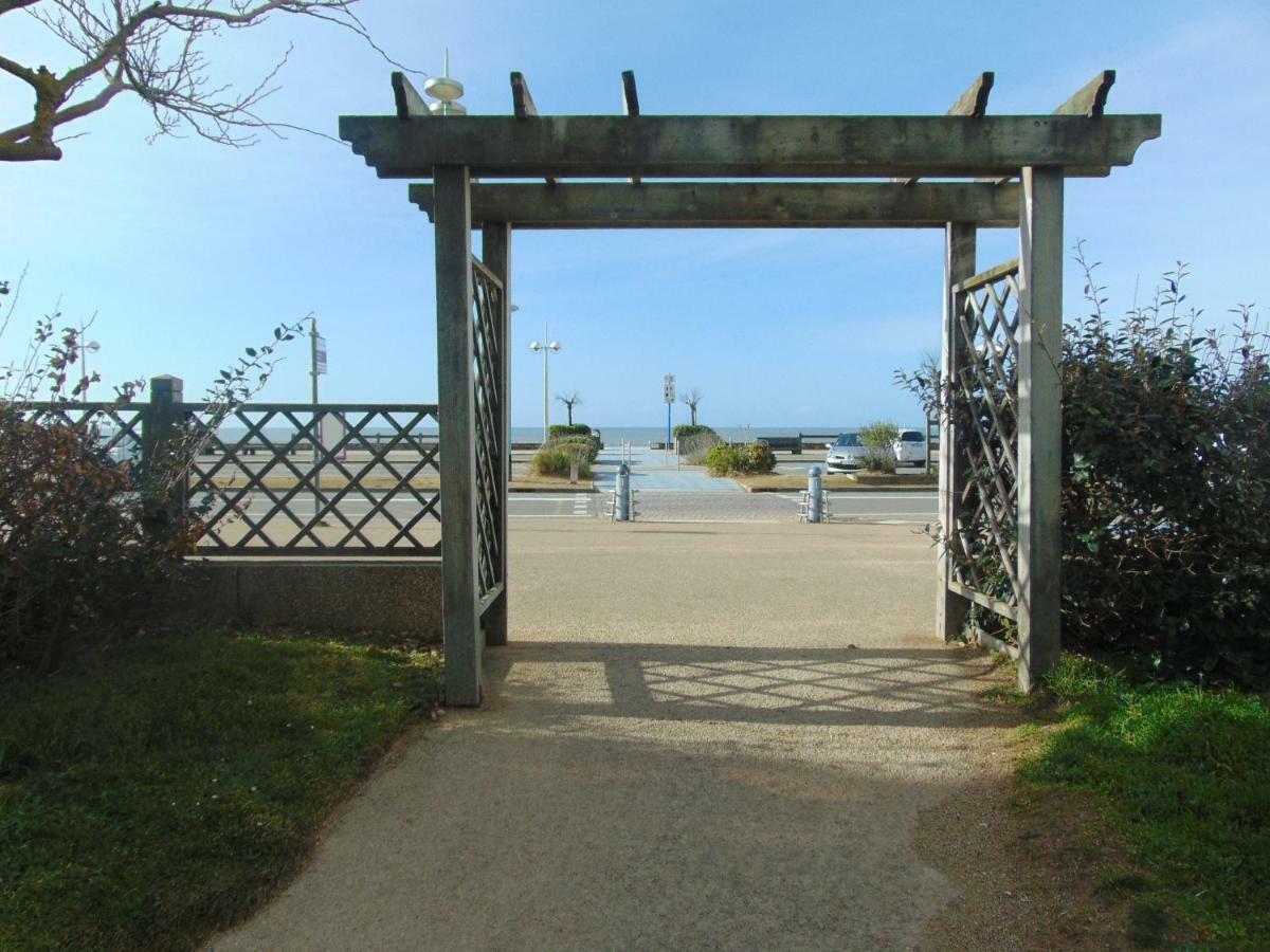 Appartement Vue Sur Mer 圣让-德蒙 外观 照片